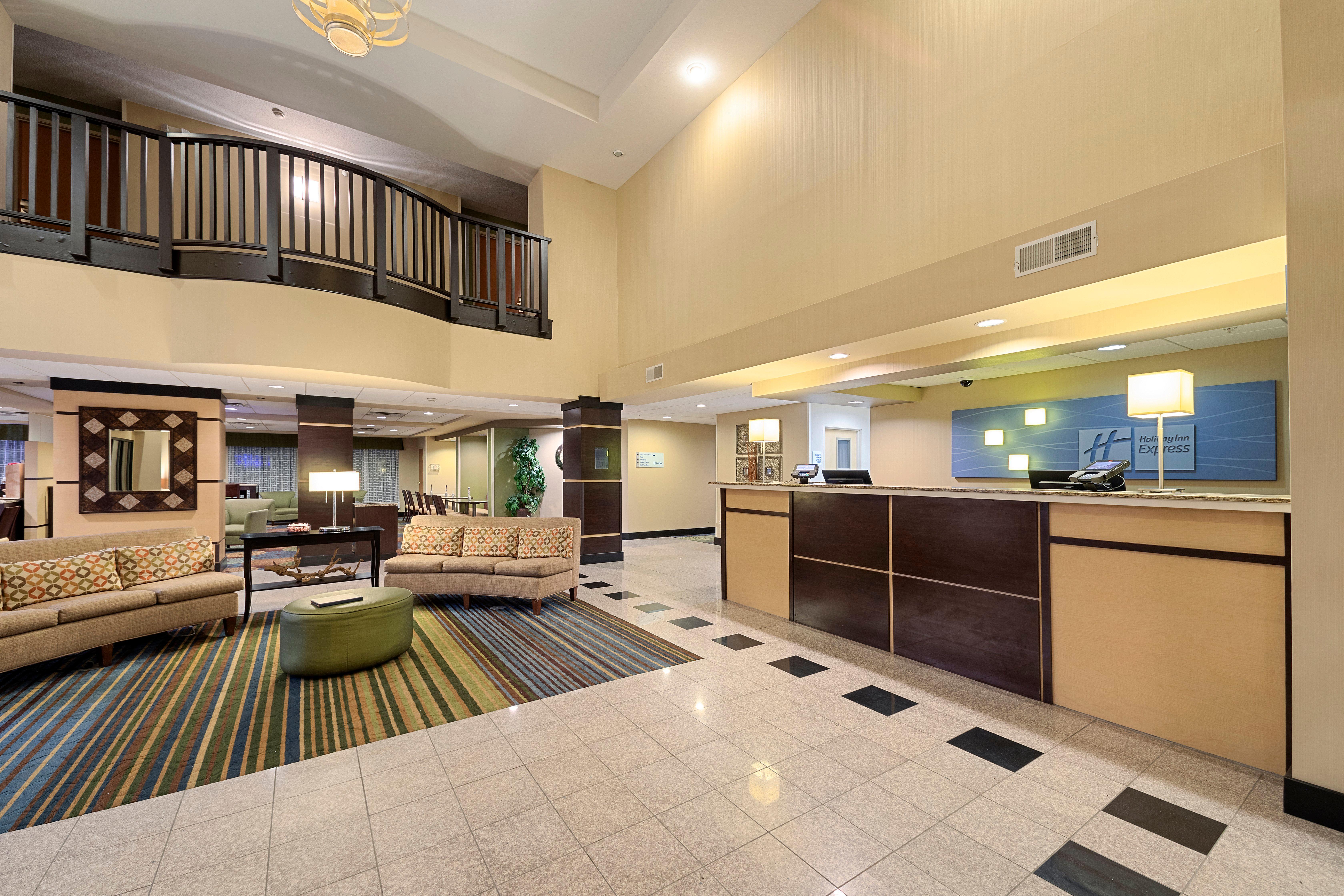 Holiday Inn Express Bloomington West By Ihg Eksteriør billede