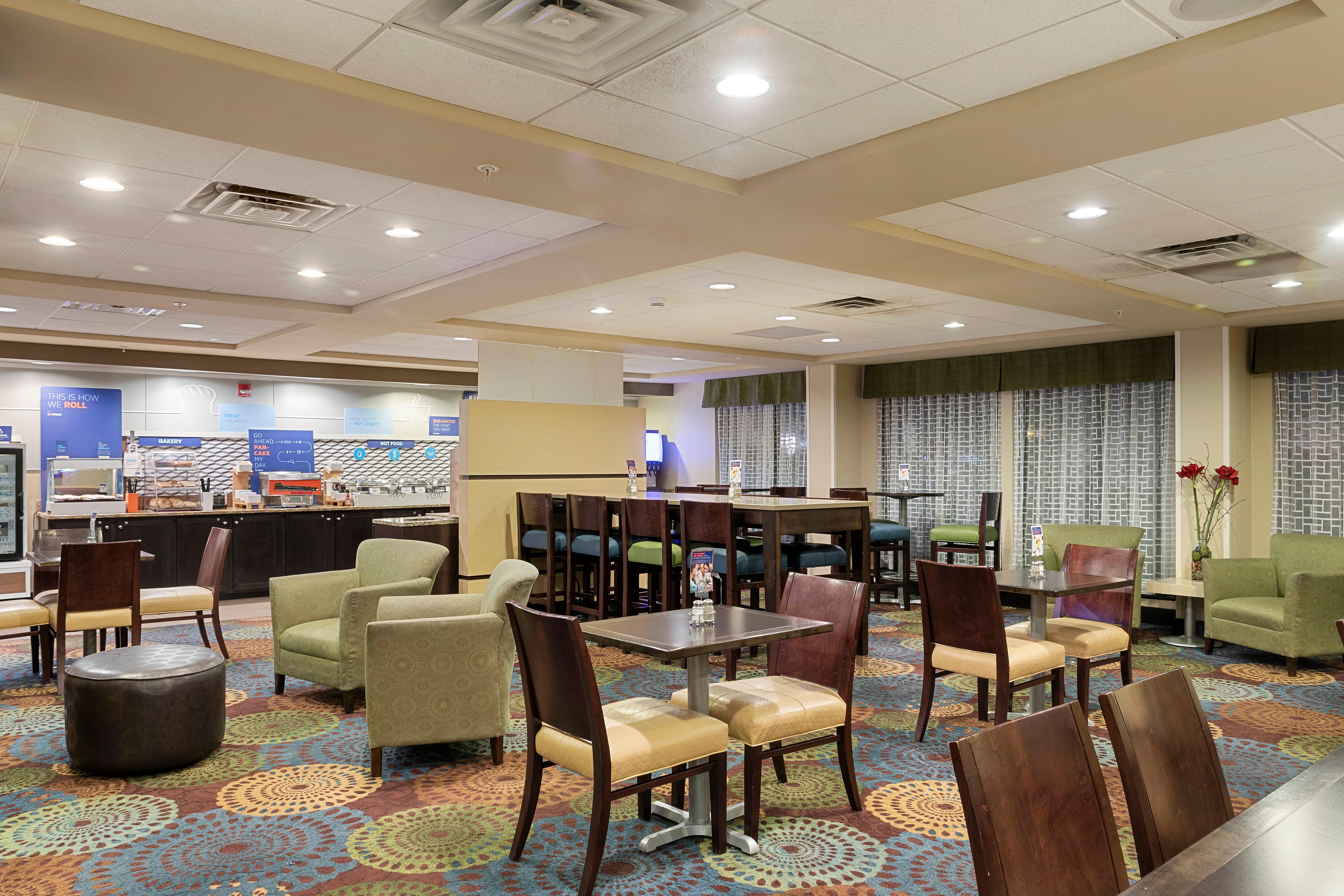 Holiday Inn Express Bloomington West By Ihg Eksteriør billede
