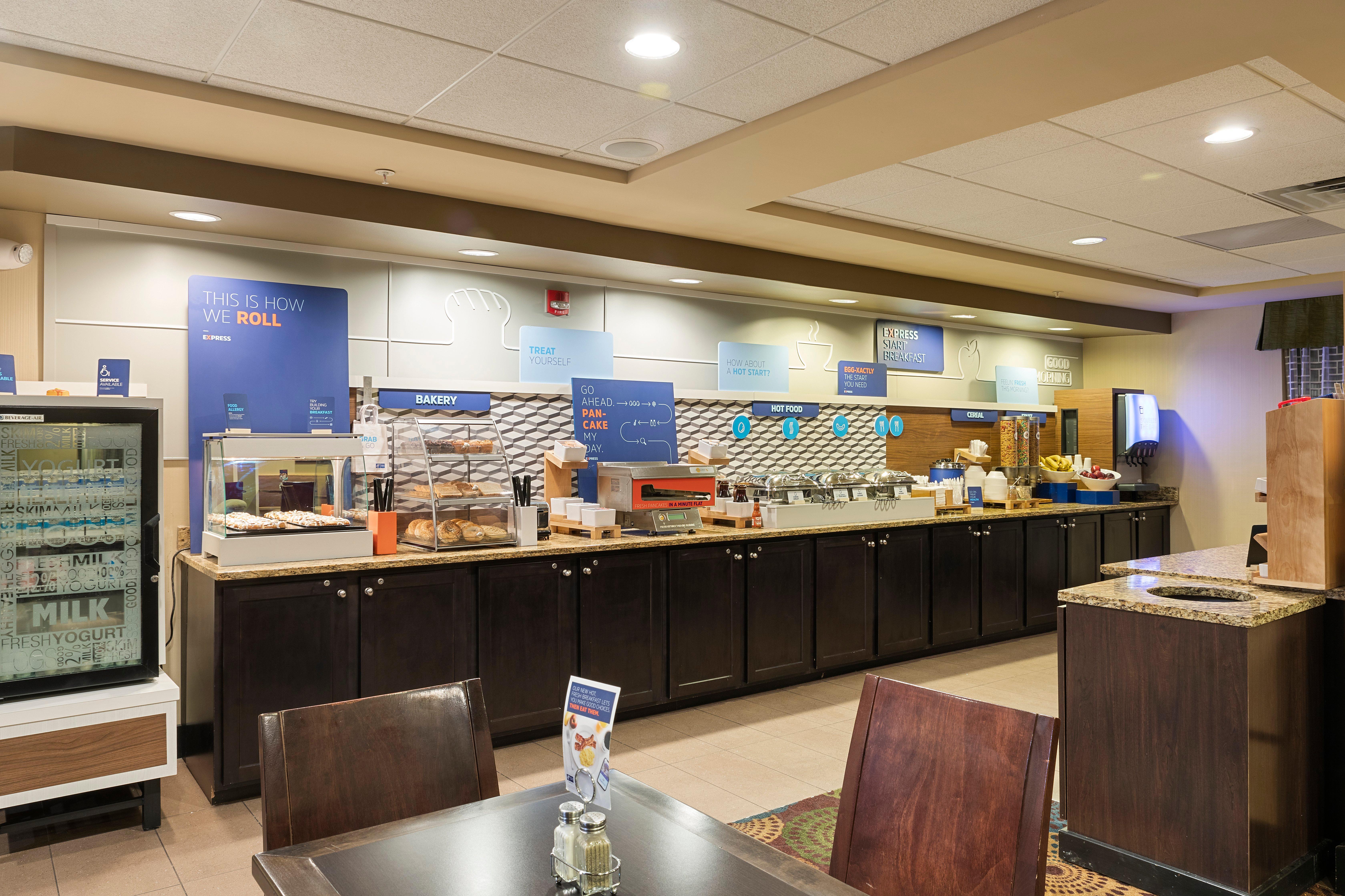 Holiday Inn Express Bloomington West By Ihg Eksteriør billede