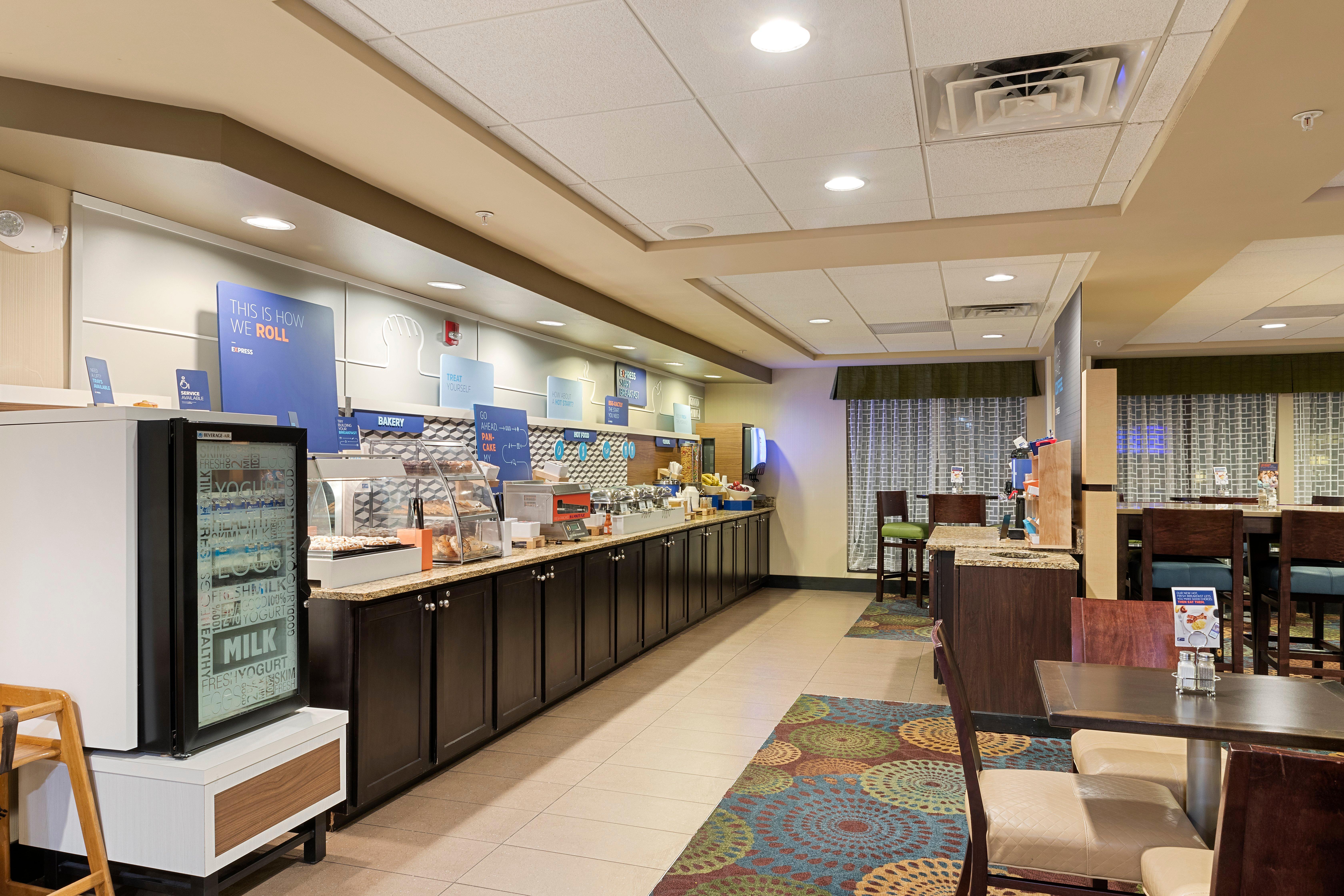 Holiday Inn Express Bloomington West By Ihg Eksteriør billede