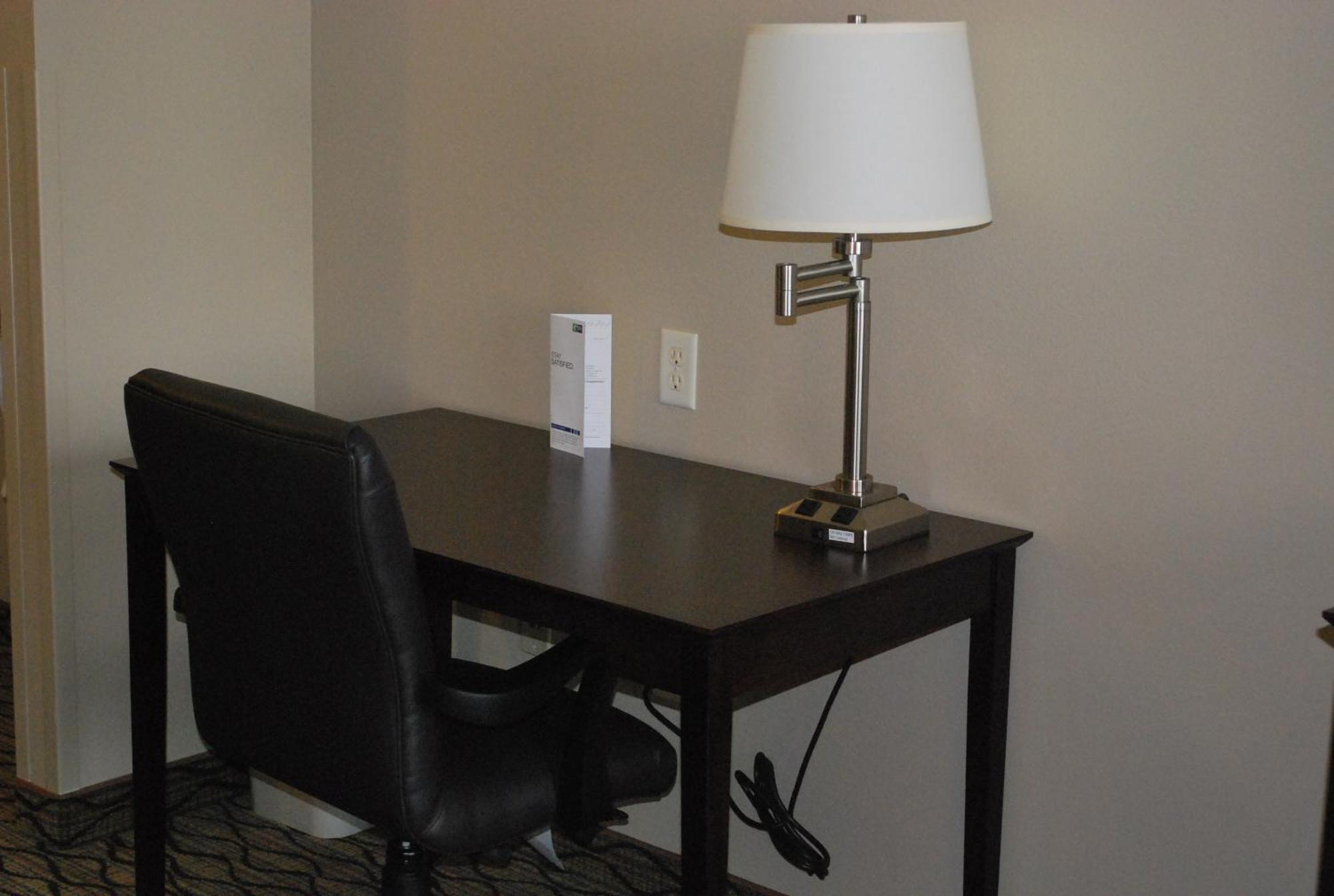 Holiday Inn Express Bloomington West By Ihg Eksteriør billede
